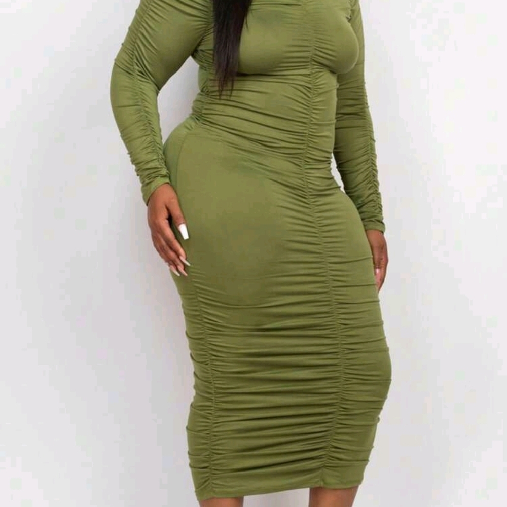 Plus Size Women's Ruched Long Sleeve Midi Dress Curvy Sexy Bodycon Dress